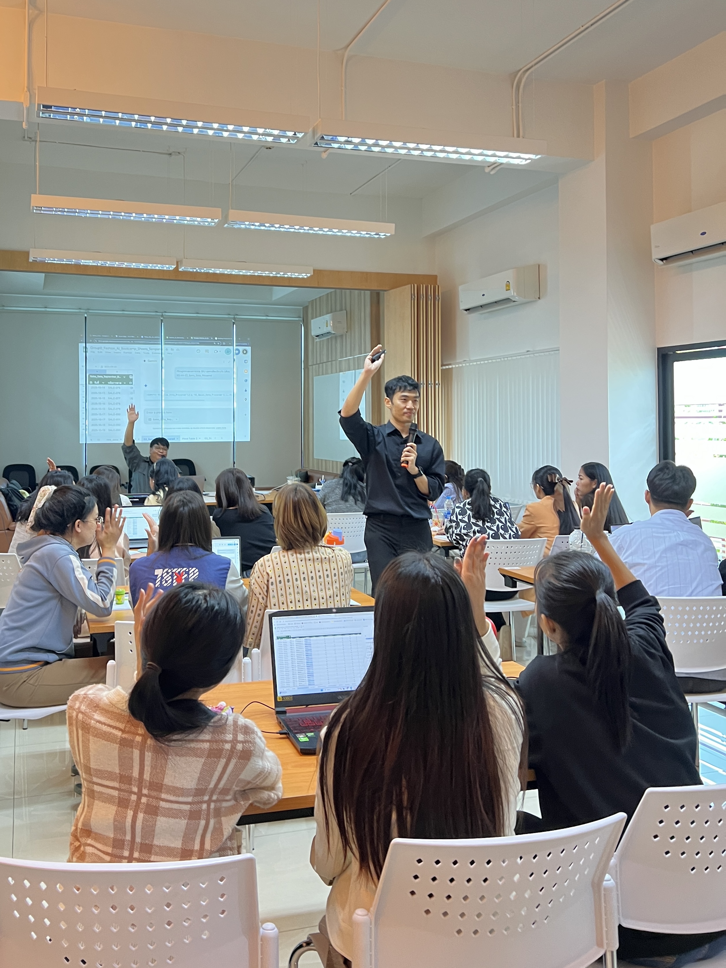 Applied Gen AI for Productivity & Automation